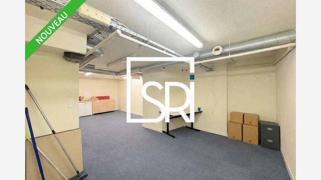 Loue local commercial de 164m² à Clermont Ferrand 