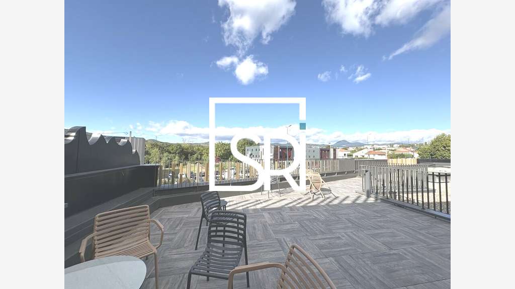 Local commercial 374m² à louer à Clermont-Ferrand