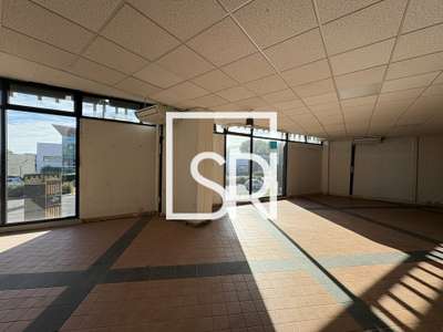 Local commercial 374m² à louer à Clermont-Ferrand