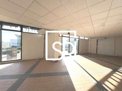 Local commercial 374m² à louer à Clermont-Ferrand