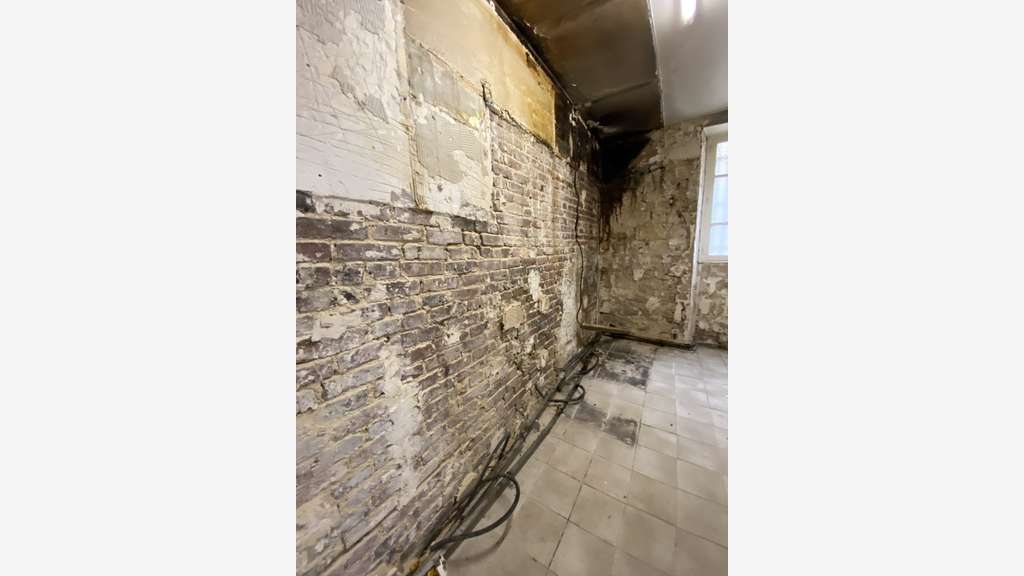 A louer local commercial 124m² à Clichy 