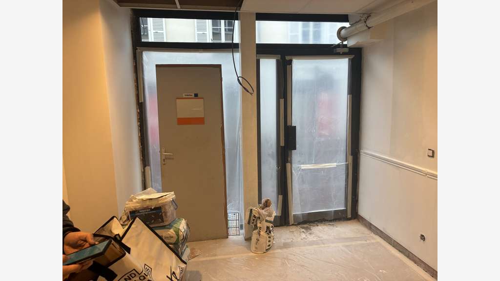 A louer local 60m² avec gaine à Clichy