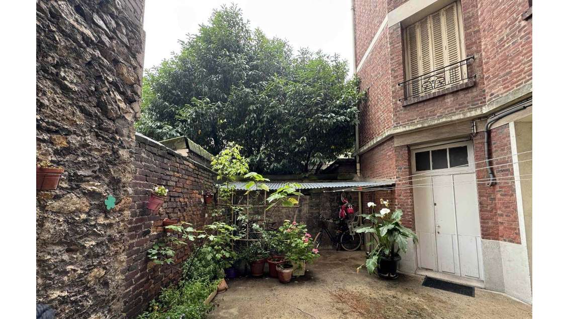 Location local 9m² Métro mairie de Clichy