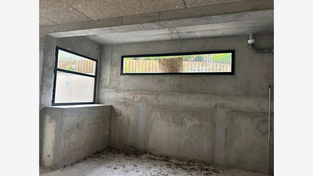 A louer local commercial 168m² empl N°1 à Clichy