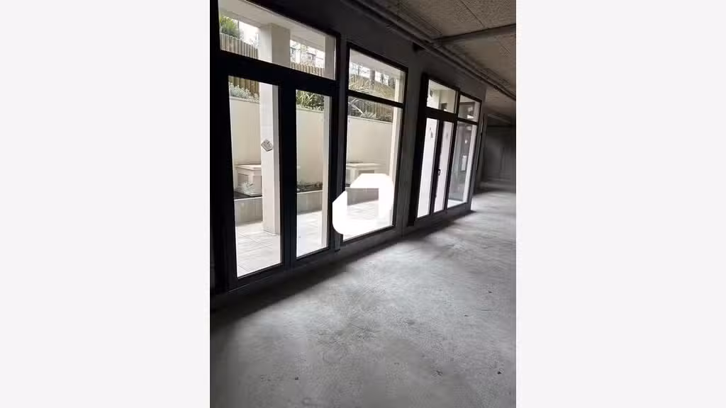 A louer Local commercial 189m² Clichy