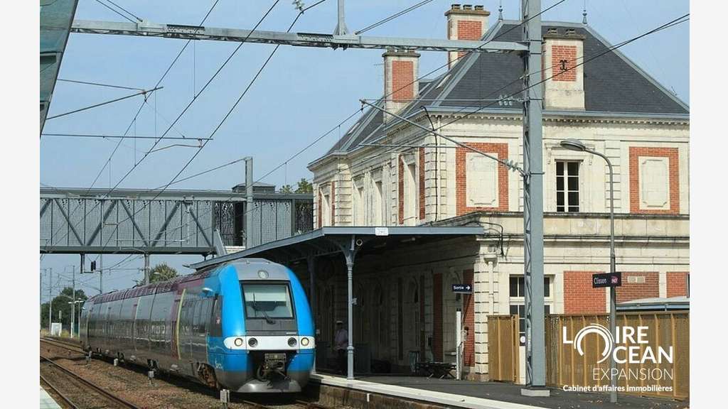 Murs commerciaux 165m² à louer à Clisson