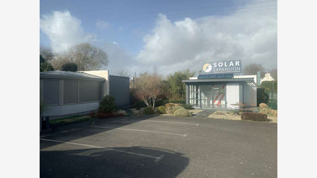 A louer local commercial 136m² direction Bénodet