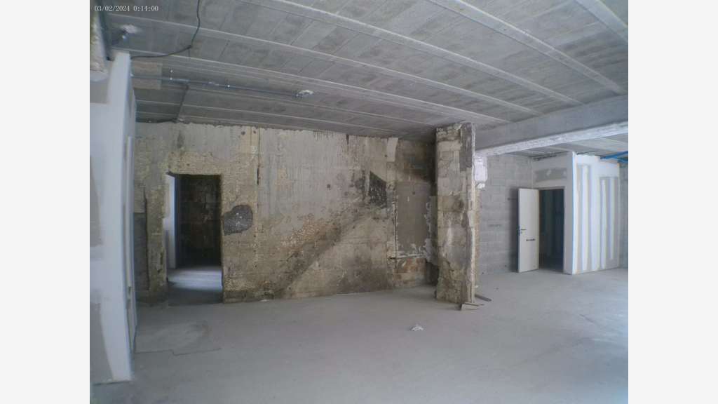 ? COGNAC A Louer Local Commercial Centre Ville