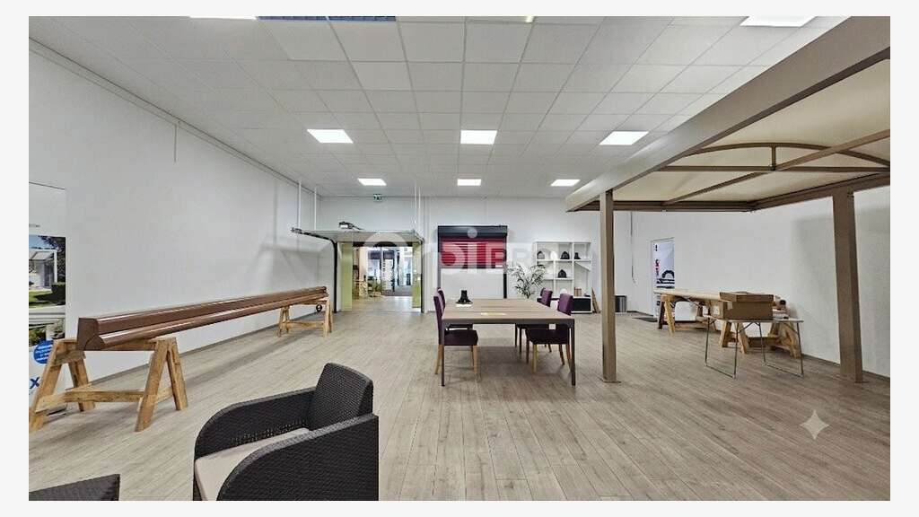 A louer local commercial 427m² ZI Nord Colmar