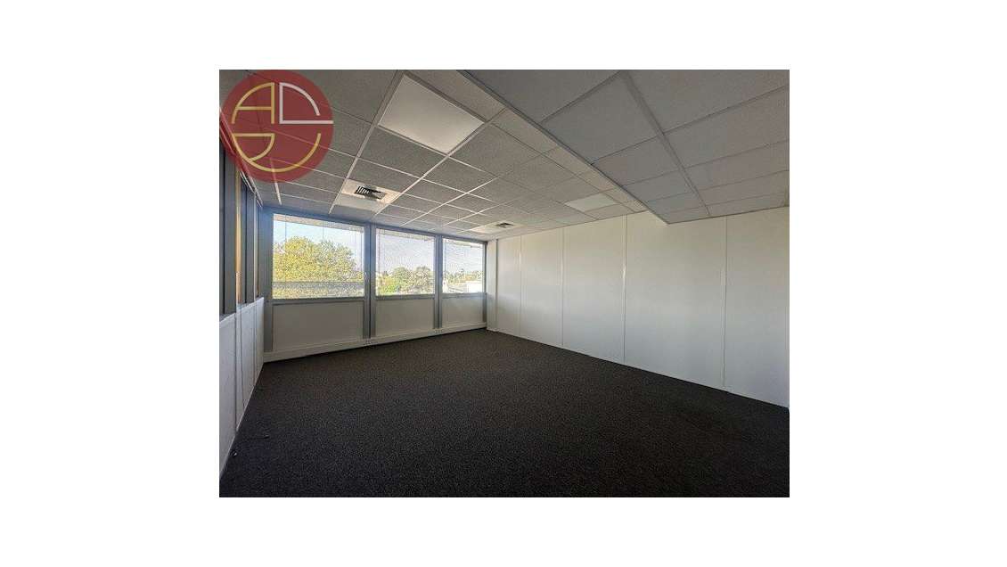 Local 203m² RDC à Colomiers Parc Aéronautique