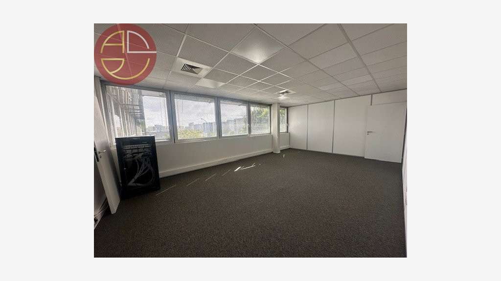 Local 203m² RDC à Colomiers Parc Aéronautique
