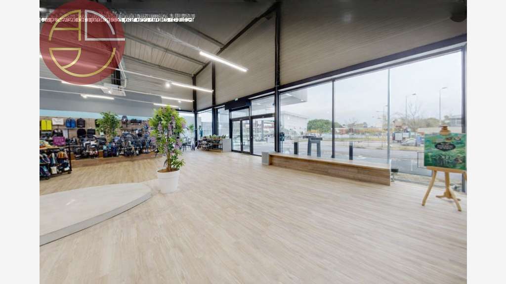 Loue local commercial de 500m² en zc à Colomiers
