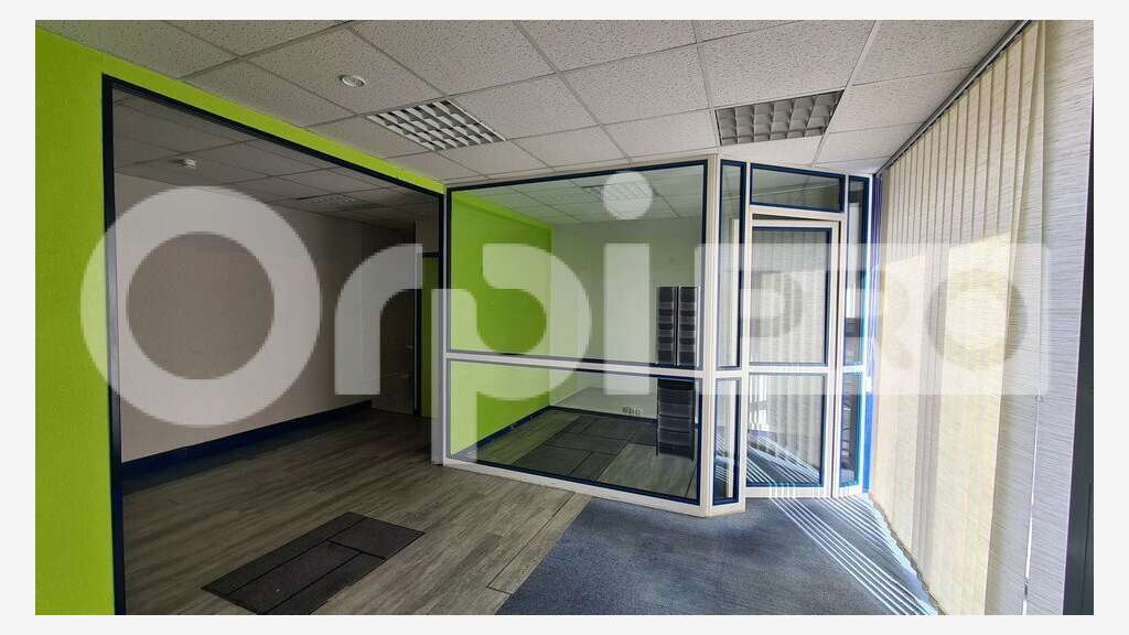 Local commercial 36m² à louer à Commentry