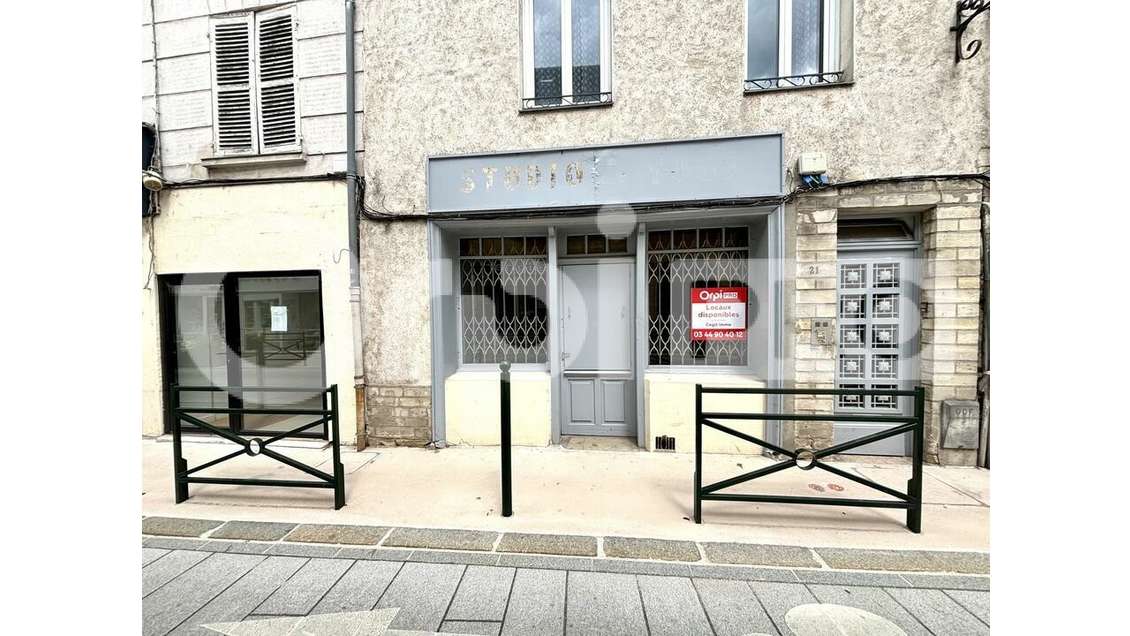 A louer local commercial 60m² bon état à Compiègne