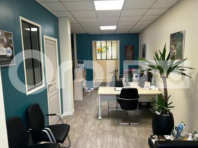 Location Locaux commerciaux - Boutiques à Compiègne