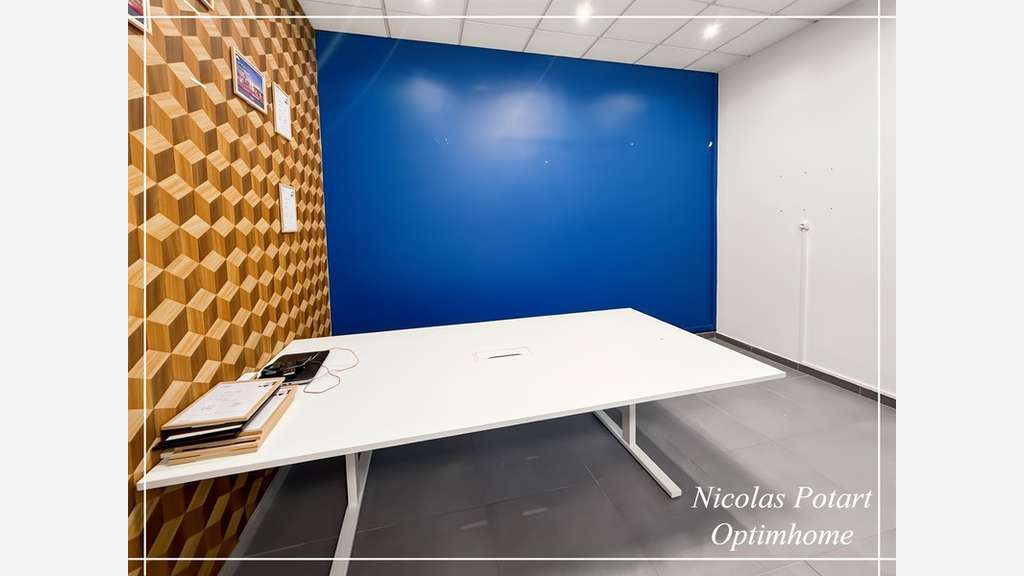 Local commercial de 100m² à louer à Compiègne