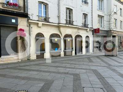 Location Locaux commerciaux - Boutiques à Compiègne