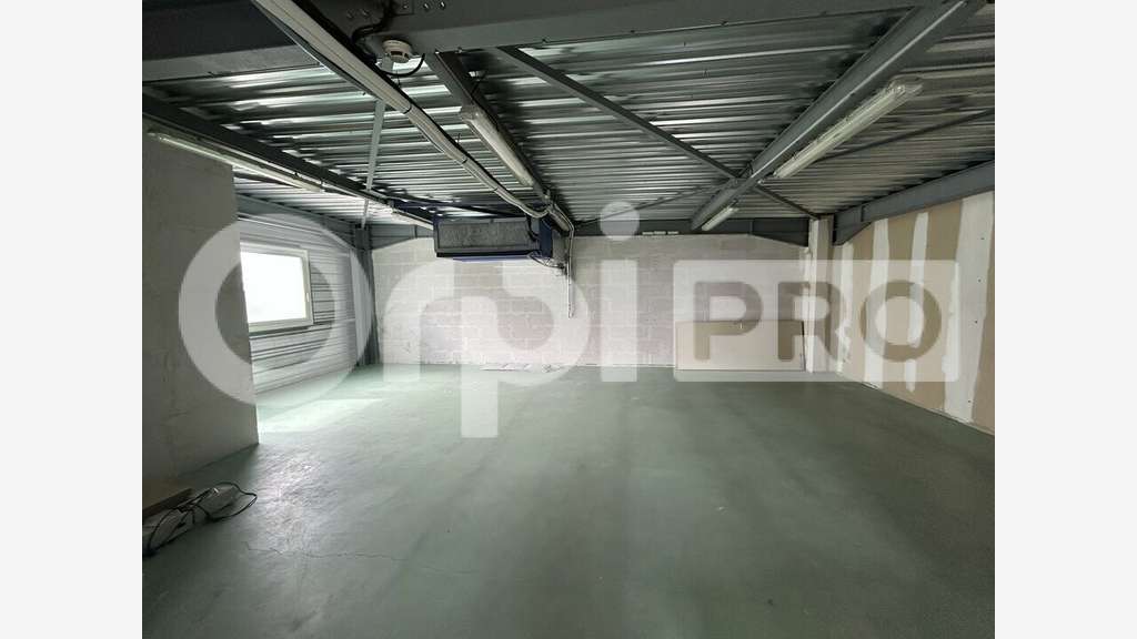 A louer local 250m² à Compiègne ZAC de Mercières