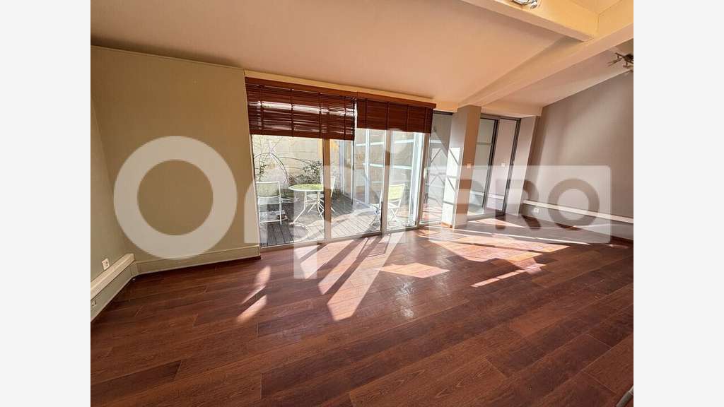 COMPIEGNE - A LOUER BUREAUX 68 M²