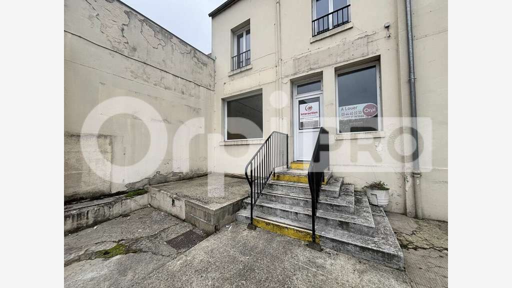 COMPIEGNE - A LOUER BUREAUX 68 M²