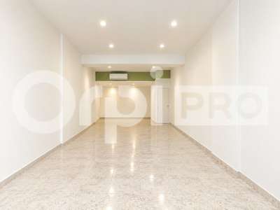 COMPIEGNE - LOCAL COMMERCIAL 35 M²