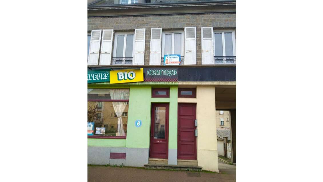Location boutique 43m² à Condé sur Noireau