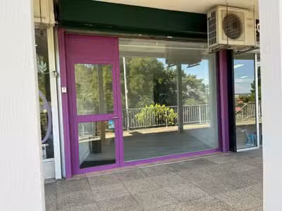 Boutique de 65m² à louer en centre ville Corbas