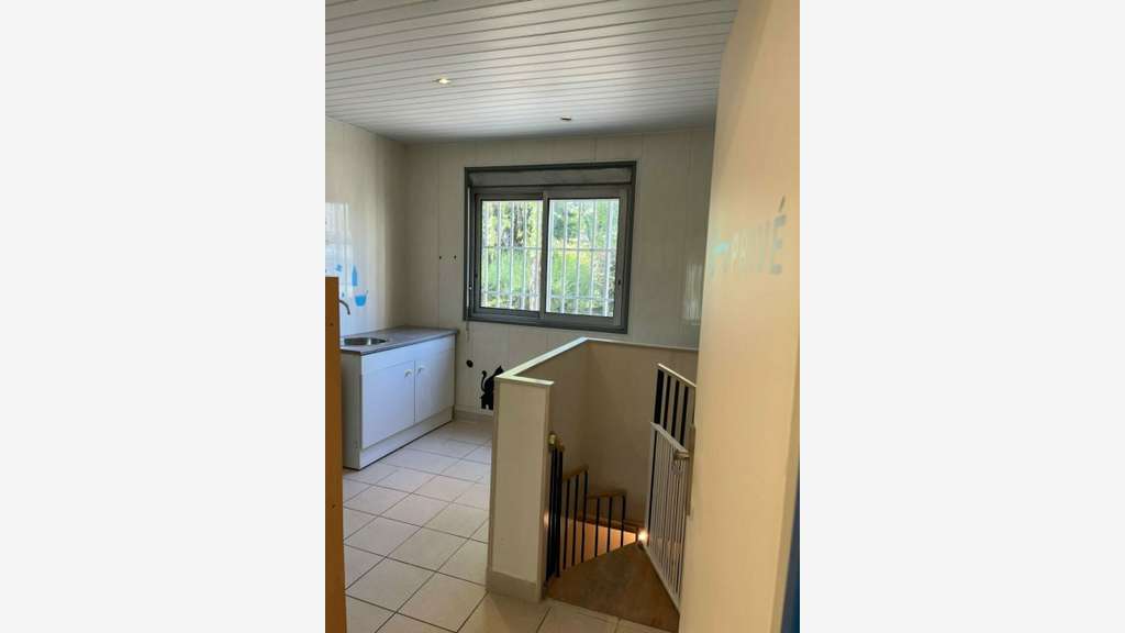 Boutique de 65m² à louer en centre ville Corbas