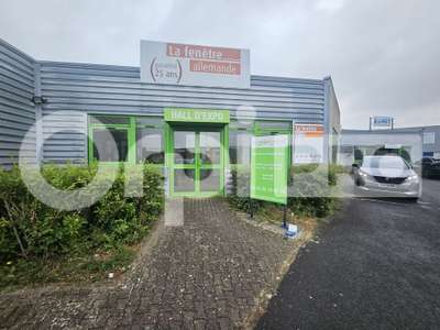 Local commercial 340m² à louer à Cormontreuil