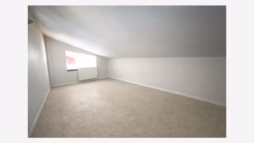 Local/bureau 250m² à louer à Cosnes et Romain (54)