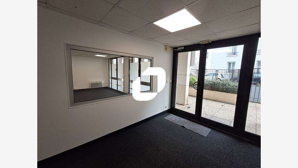 A louer Local commercial 114m² Courbevoie