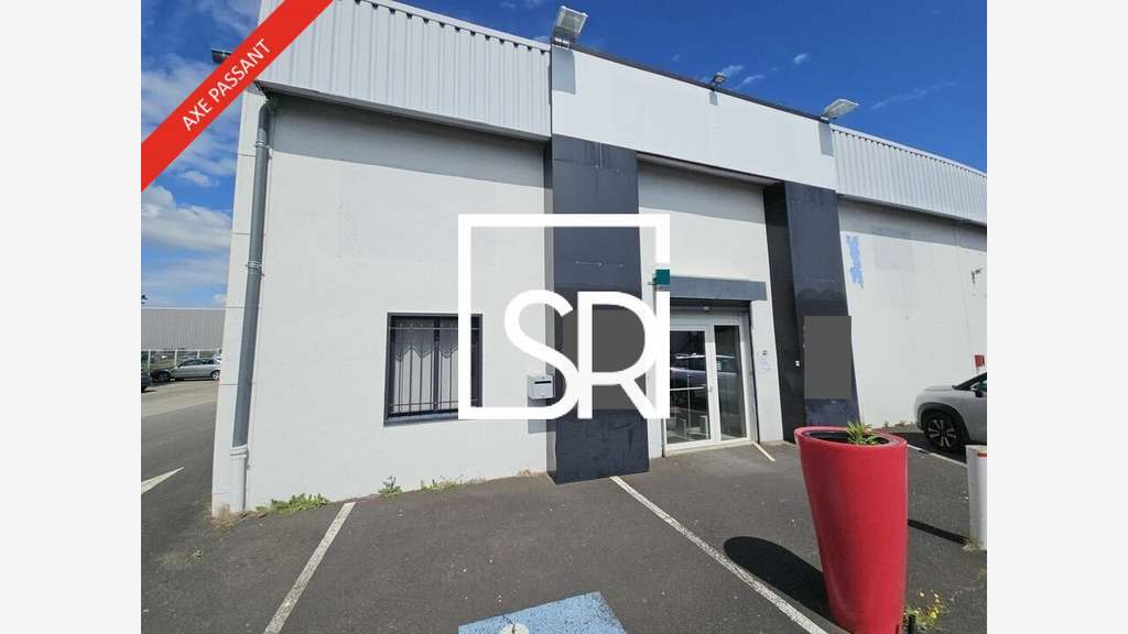 Local 335m² à louer ZA Cournon d'Auvergne