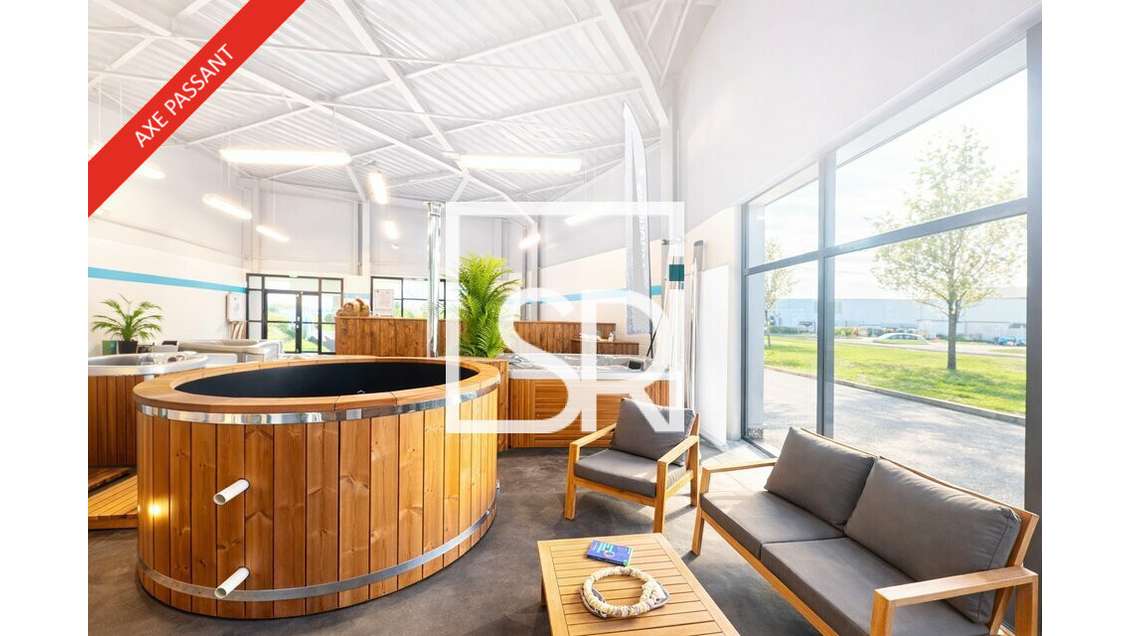 Local commercial 311m² à louer Cournon d'Auvergne