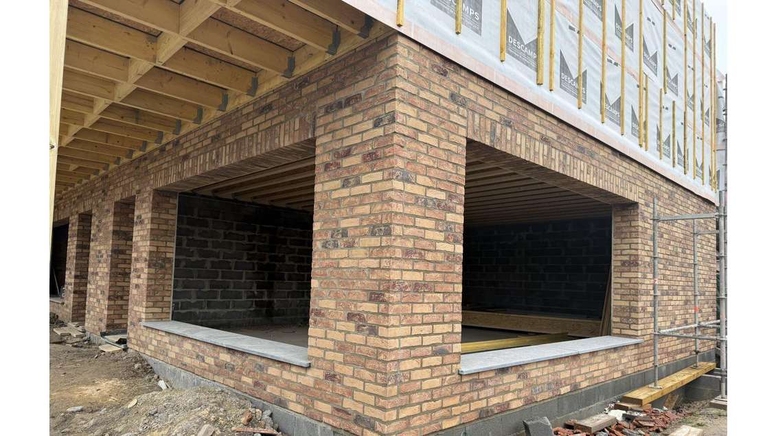 A louer cellules commerciales 52-100m² Coutiches