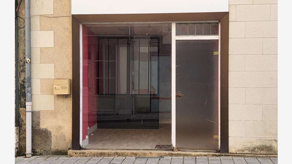À LOUER – LOCAL COMMERCIAL DE 16,37 m² À CRAON (MA