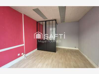 À LOUER – LOCAL COMMERCIAL DE 16,37 m² À CRAON (MA