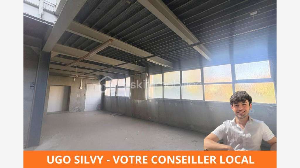 Local d'activité de 540m² à louer à Craponne