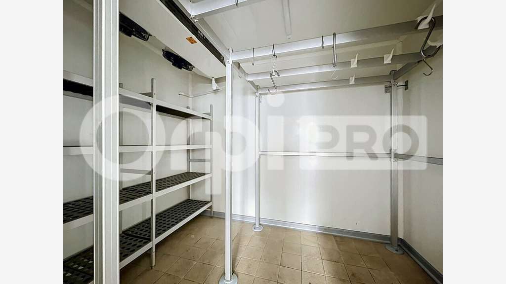 Local commercial 67m² à louer à Creil