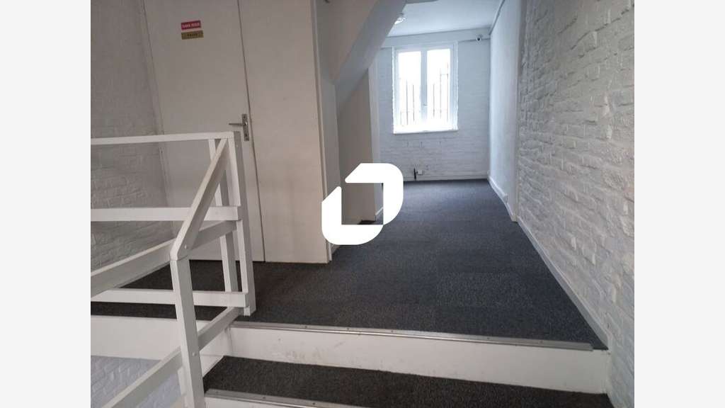 A louer Local commercial 108m² Croix