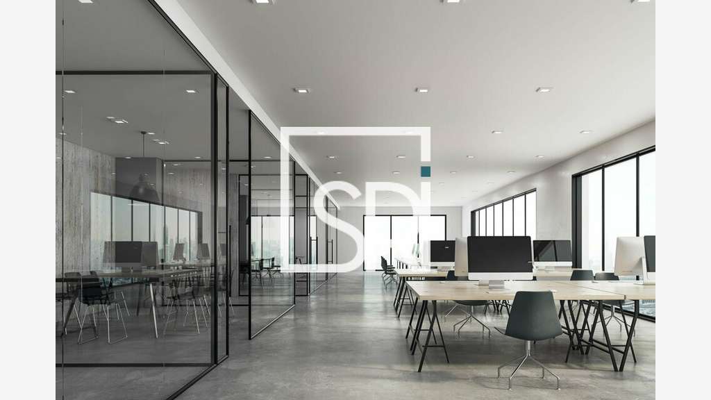Local 357m² à louer belle visibilité à Cusset