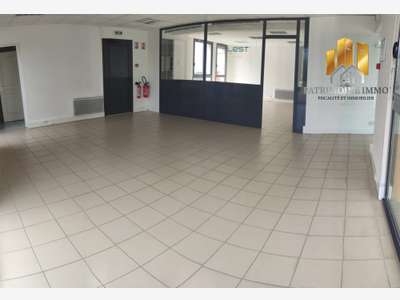Bureau lumineux de 73m² à louer à Damigny