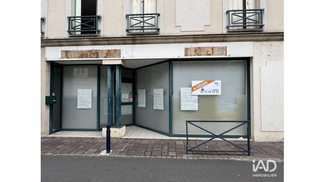 A louer boutique 40m² empl N°1 à Dammarie-les-Lys