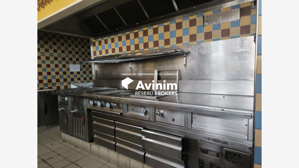 RARE - Local restaurant dans un CC de loisirs