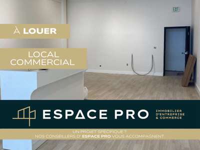 A louer charmante boutique 42²m à Deauville