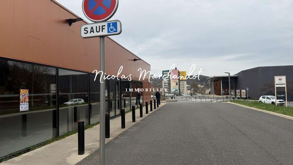 Local commercial 403m² au cœur de Decazeville