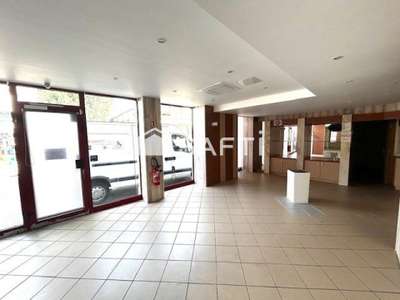 Local commercial 90m² empl privilégié à Delle
