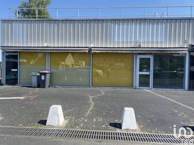 Boutique à Désertines