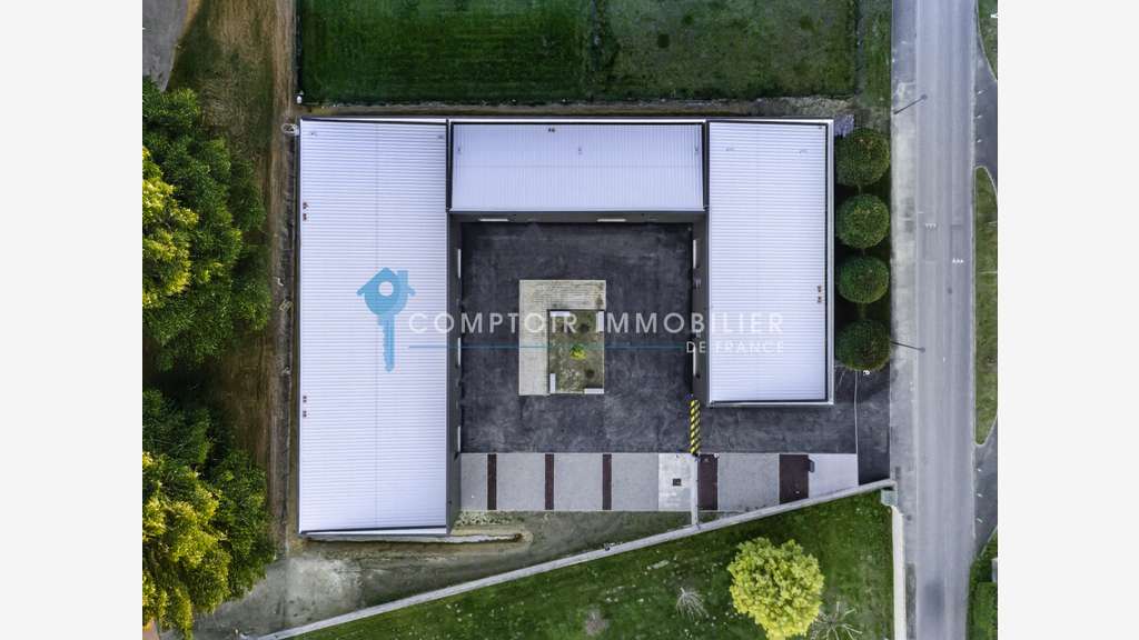 Locaux industriels 433m² à louer à Deyme
