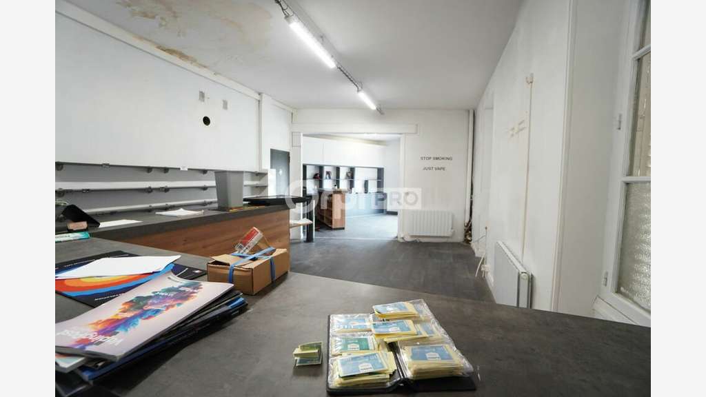 A louer local commercial de 90m² en RDC à Dijon