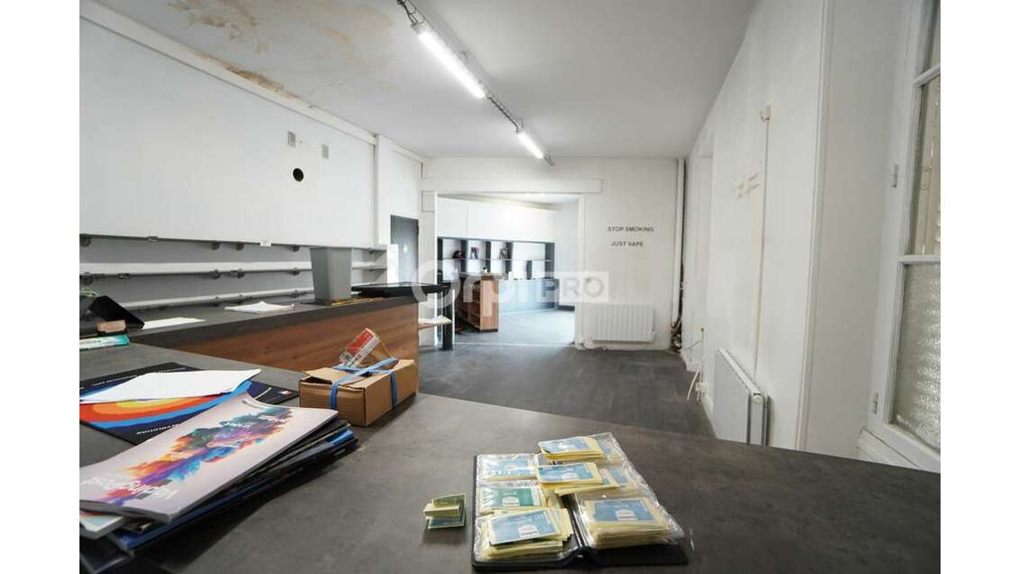 A louer local commercial de 90m² en RDC à Dijon